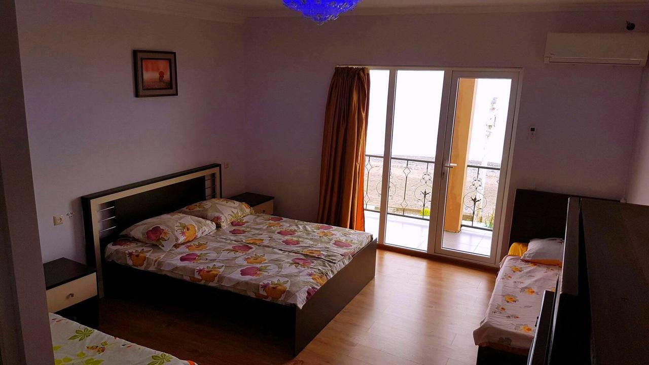 Kobuleti Lalima House Hotell Exteriör bild